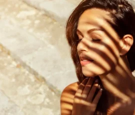 Rotina de pele radiante no calor combinando antioxidantes + Desinchá